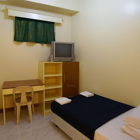 Ong Bun Pension House Илоило Экстерьер фото