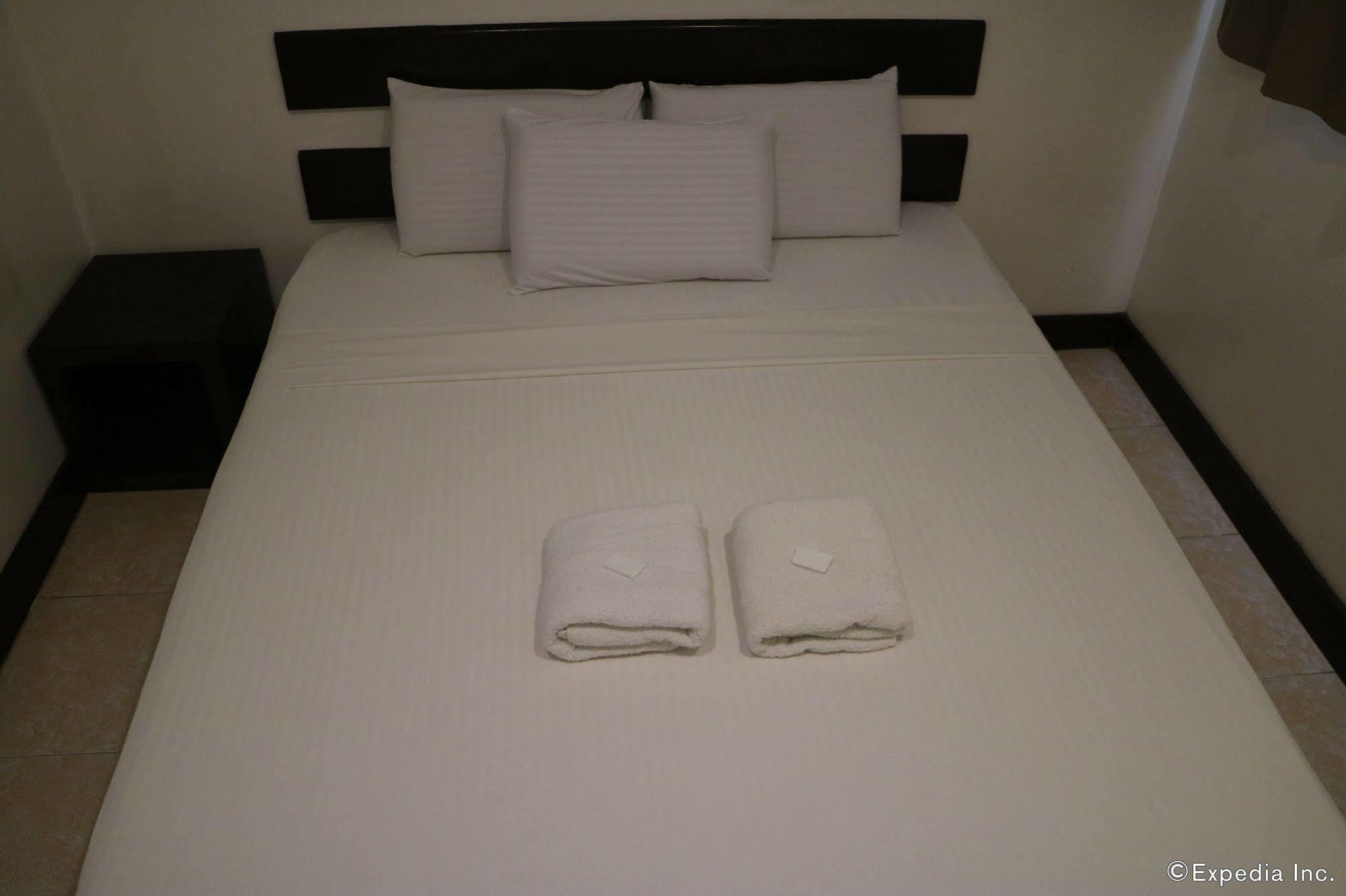 Ong Bun Pension House Илоило Экстерьер фото