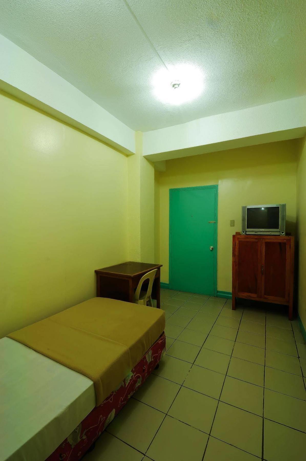 Ong Bun Pension House Илоило Экстерьер фото